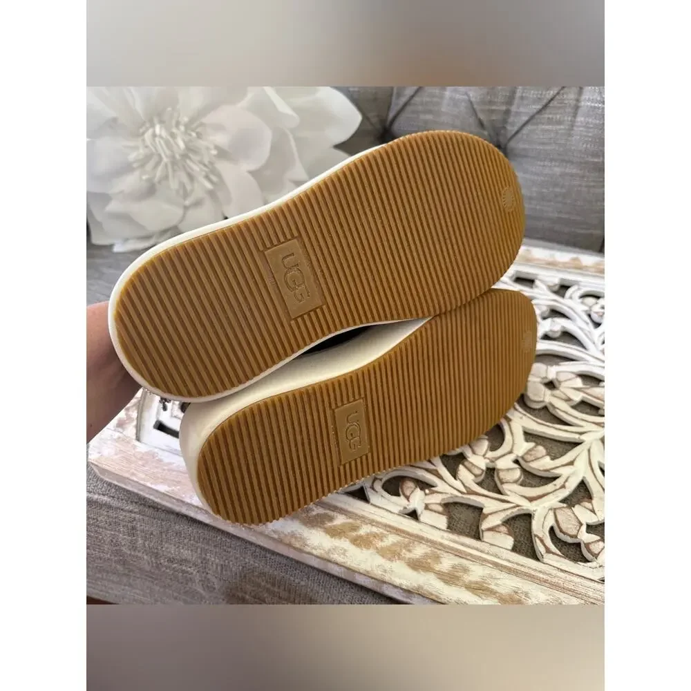 UGG Platform Slide Sneakers Shoes Women’s 9.5